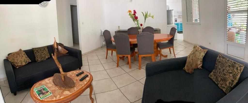 Haut De Villa Chez Ghighi Rivière-Pilote Exteriör bild