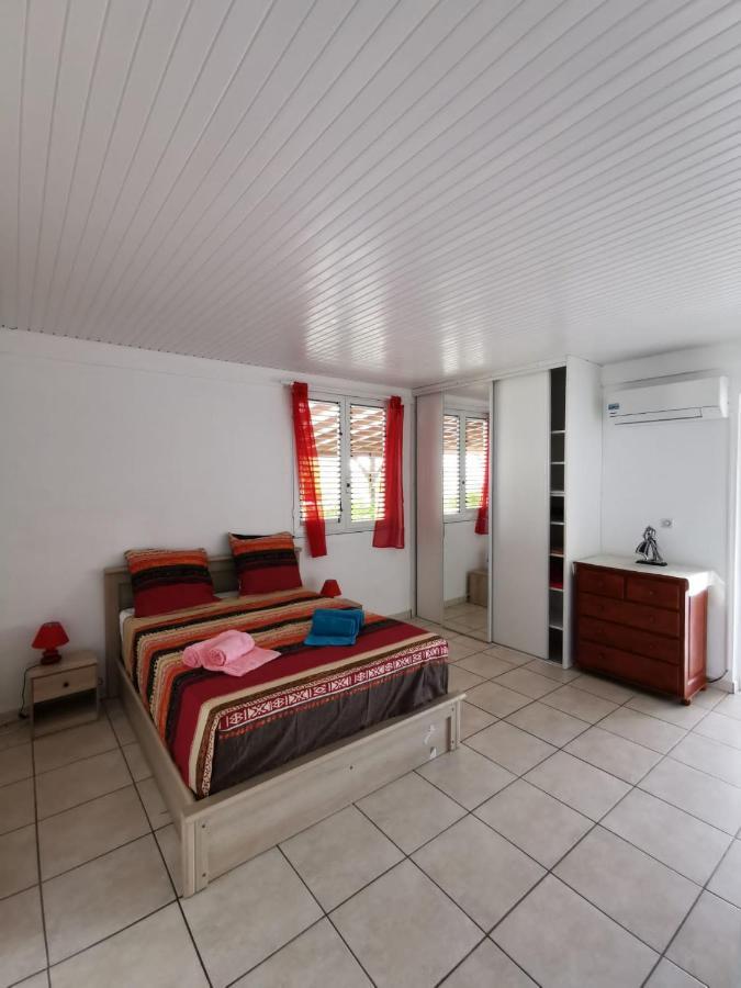 Haut De Villa Chez Ghighi Rivière-Pilote Exteriör bild