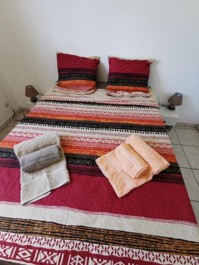 Haut De Villa Chez Ghighi Rivière-Pilote Exteriör bild