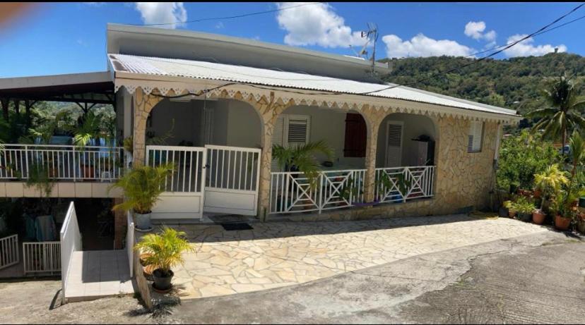 Haut De Villa Chez Ghighi Rivière-Pilote Exteriör bild