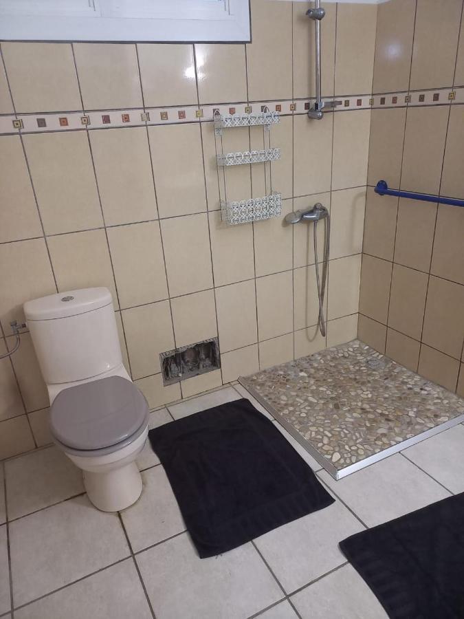 Haut De Villa Chez Ghighi Rivière-Pilote Exteriör bild